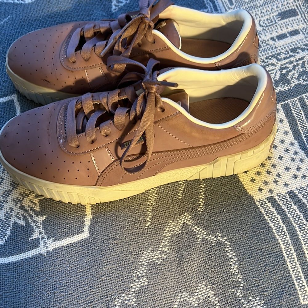 Puma pink shoes worn one week
